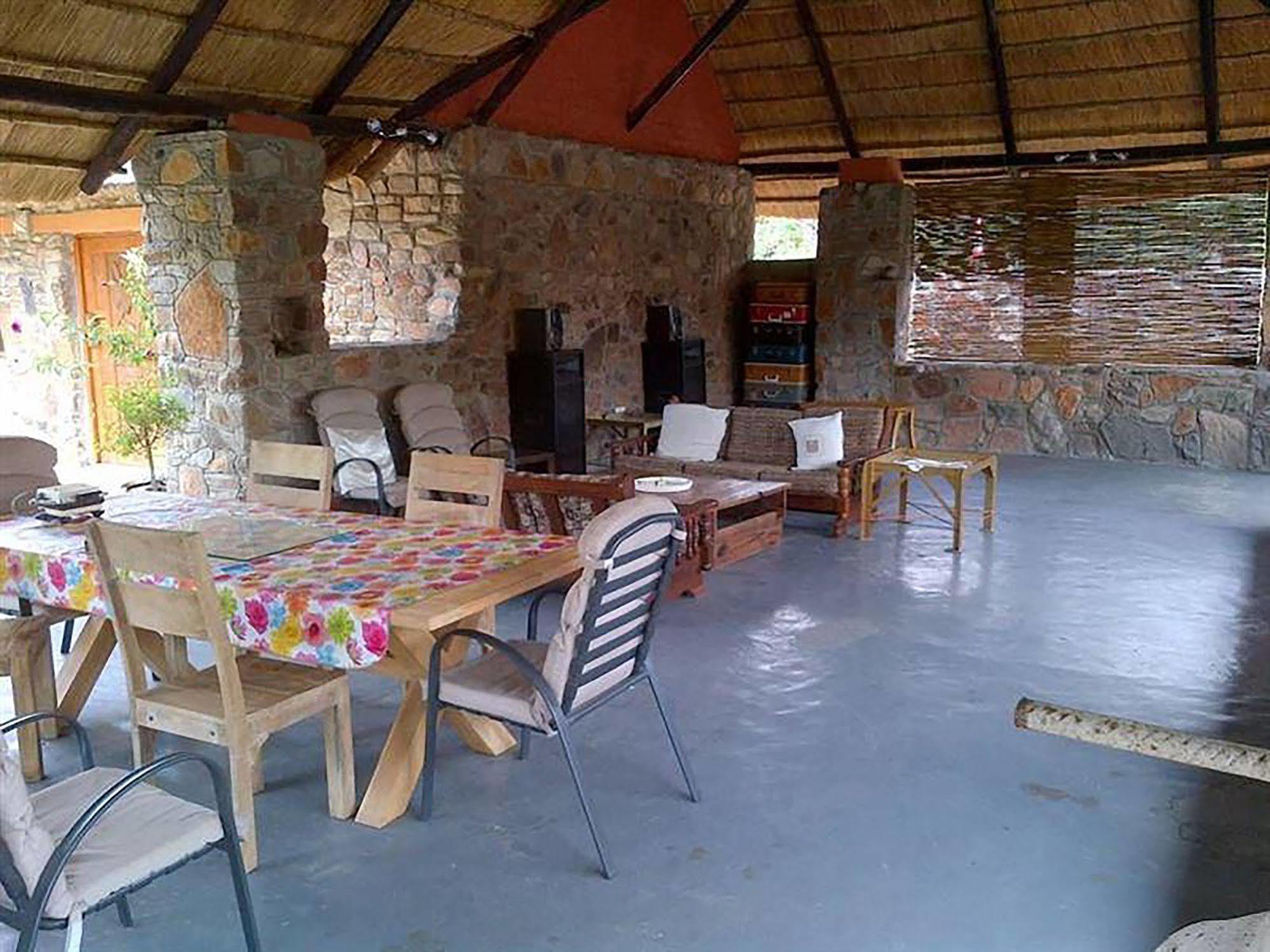 A New Earth Guest Lodge Франсистаун Екстериор снимка