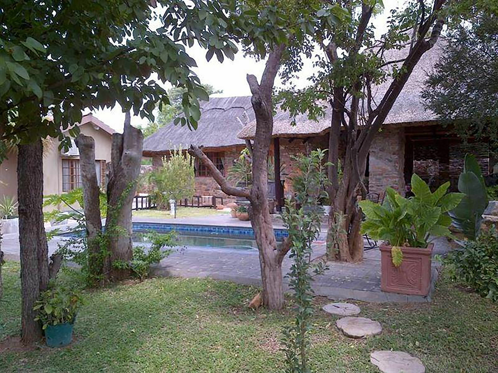 A New Earth Guest Lodge Франсистаун Екстериор снимка